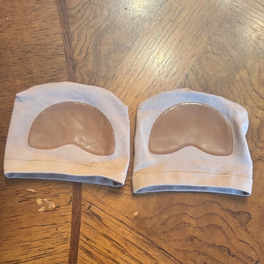 Toe cap socks in beige